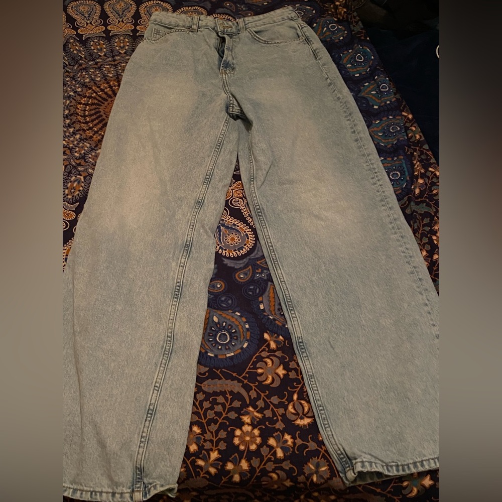 Long high wasted jeans